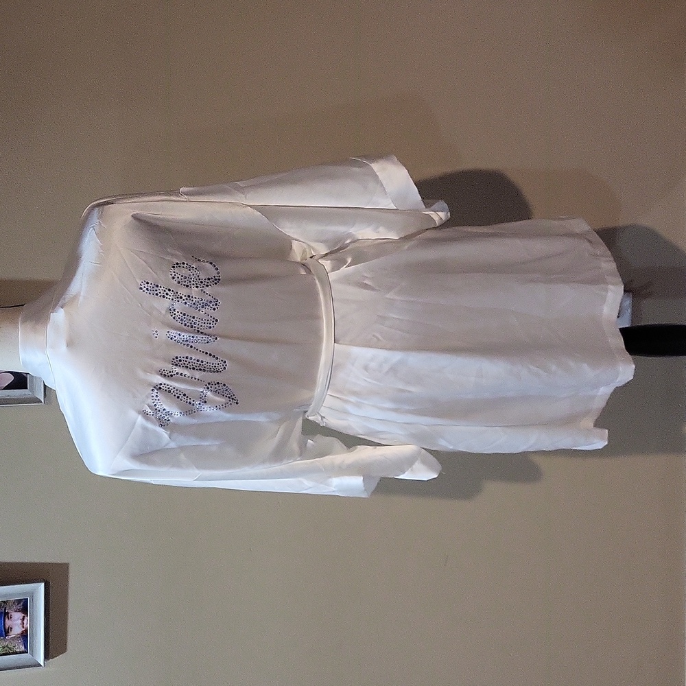 Victoria's Secret Bride Silk Robe - Picture 2 of 14